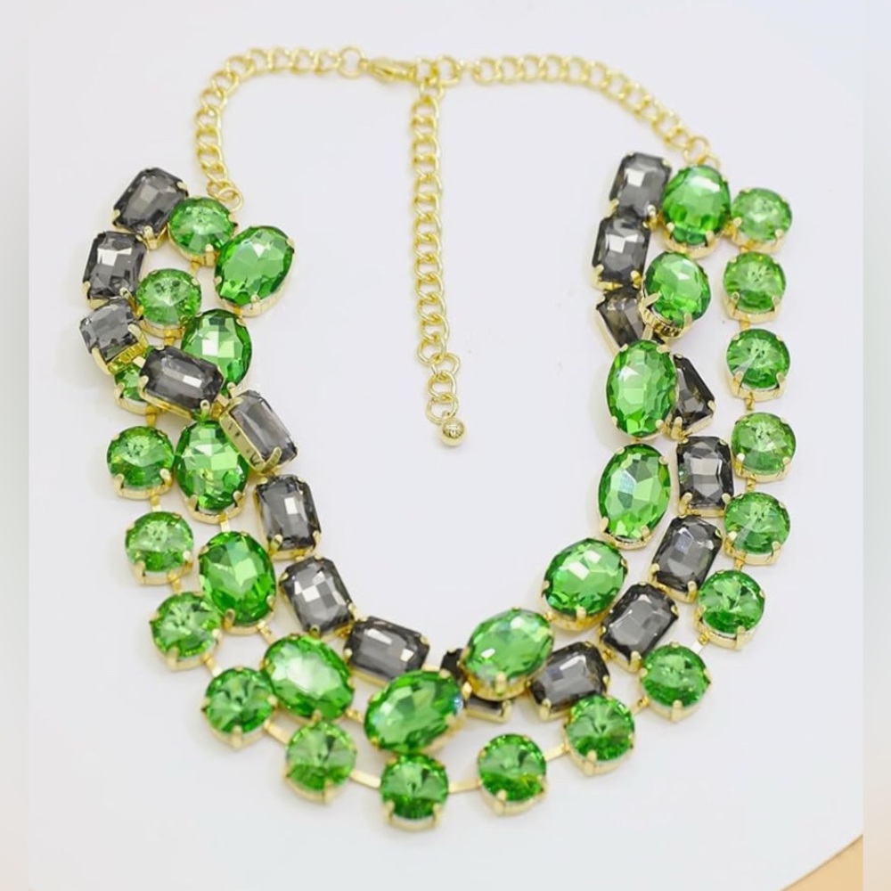 Cute Nordstrom 3 Strand Green Gray huge Rhinestone Necklace